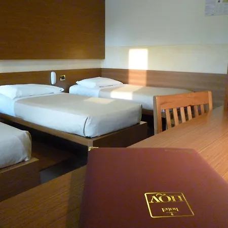 Hotel Quo Vadis Udine Exterior photo